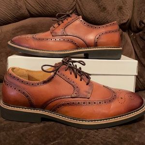 Asher green genuine leather size 7